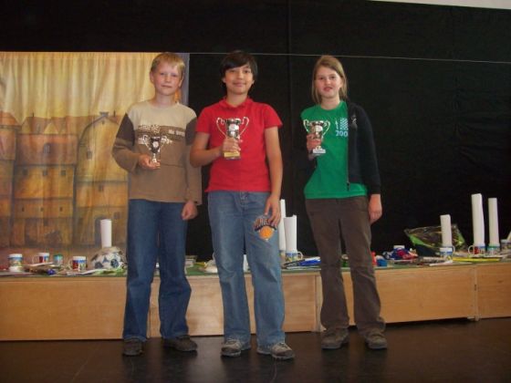 Elisabeth wird Zweite mit 6 aus 7 in der Gruppe B beim 13. Abrafaxe-Kinder-Schachturnier 2009.