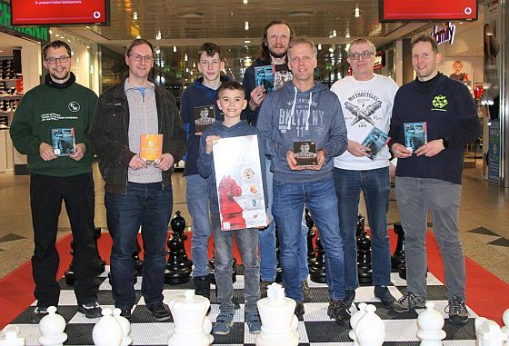 07. März 2020: Holger gewinnt bei der Faszination Schach 2020 im Linden-Center das Universitäts-Cup Blitzturnier.