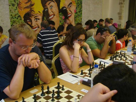 Uwe Arndt/2007 wurde 67. mit 5 aus 9 beim 4. Rethymno International Chess Tournament 2012 auf Kreta (Griechenland).