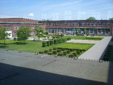 The inner courtyard in the Gewerbepark Georg Knorr