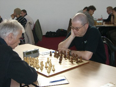 Board 2: FM Klaus Zschäbitz - GM Sergej Kalinitschew (0:1)