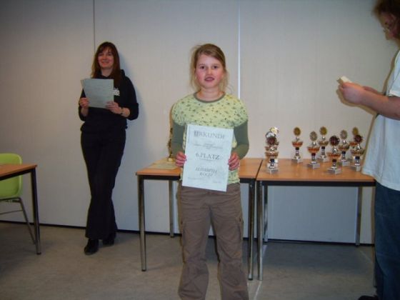 Elisabeth wird Sechste mit 4 aus 9 bei der BJEM 2008 (U10).