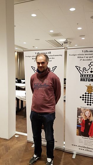 Sebastian wird Zwölfter mit 6½ aus 9 beim 48. Rilton Cup 2018/19 - Elo (U2200) in Stockholm.