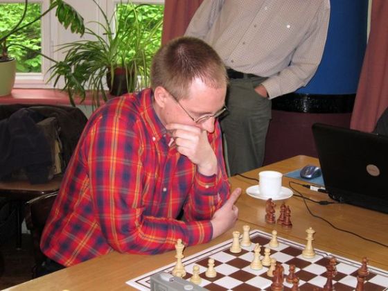 Holger gewinnt mit 5½ aus 7 das Himmelfahrtsschach-Schnellschachturnier 2010 der SG Weißensee 49.