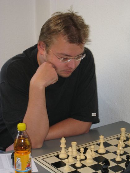 Uwe wird Vereinsmeister 2008 mit 4 aus 5.